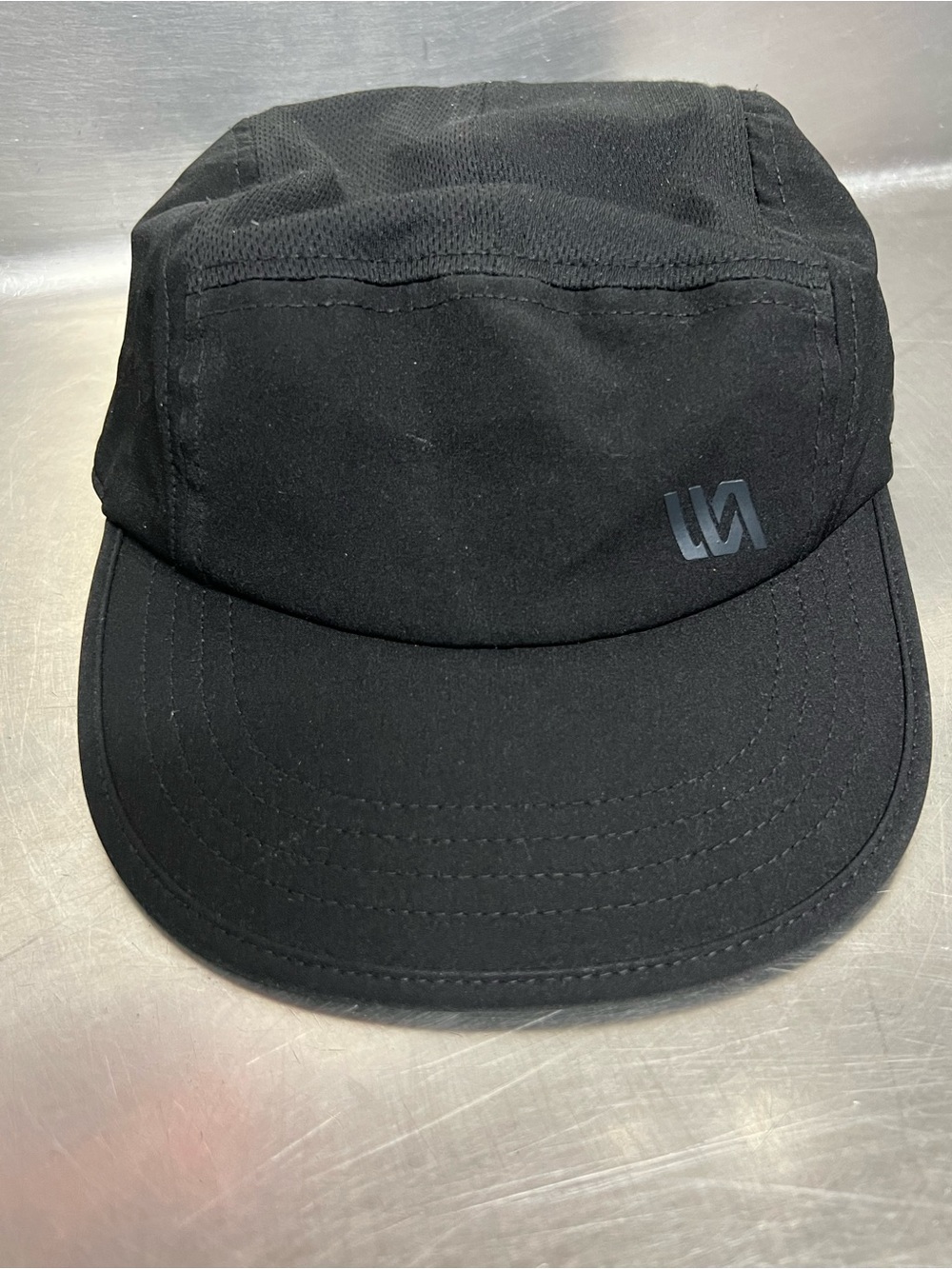 VRST Enthusiast Cap Men's OSFM Black 5-Panel Adjustable Performance Hat - EUC